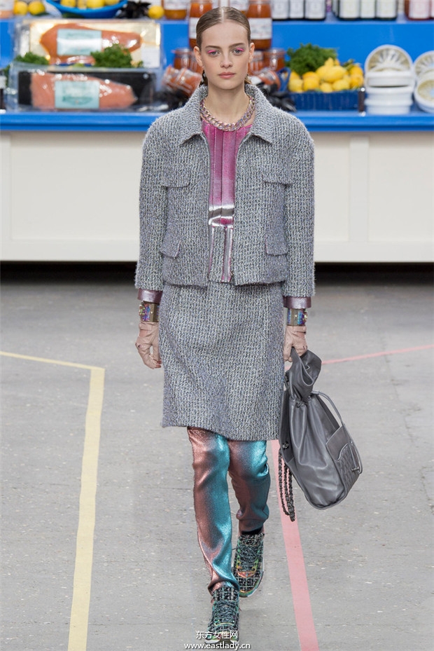 Chanel(香奈儿)巴黎时装周2014秋冬新品发布