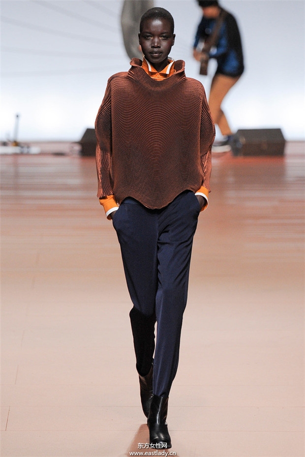 Issey Miyake巴黎时装周2014秋冬新品发布