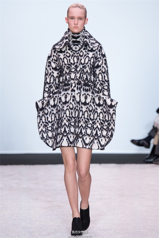 Giambattista Valli巴黎时装周2014秋冬新品发布