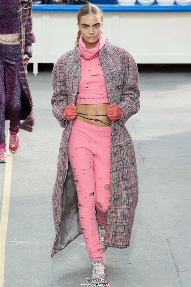 Chanel(香奈儿)巴黎时装周2014秋冬新品发布