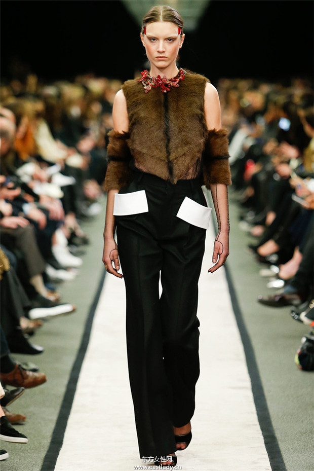 Givenchy巴黎时装周2014秋冬新品发布