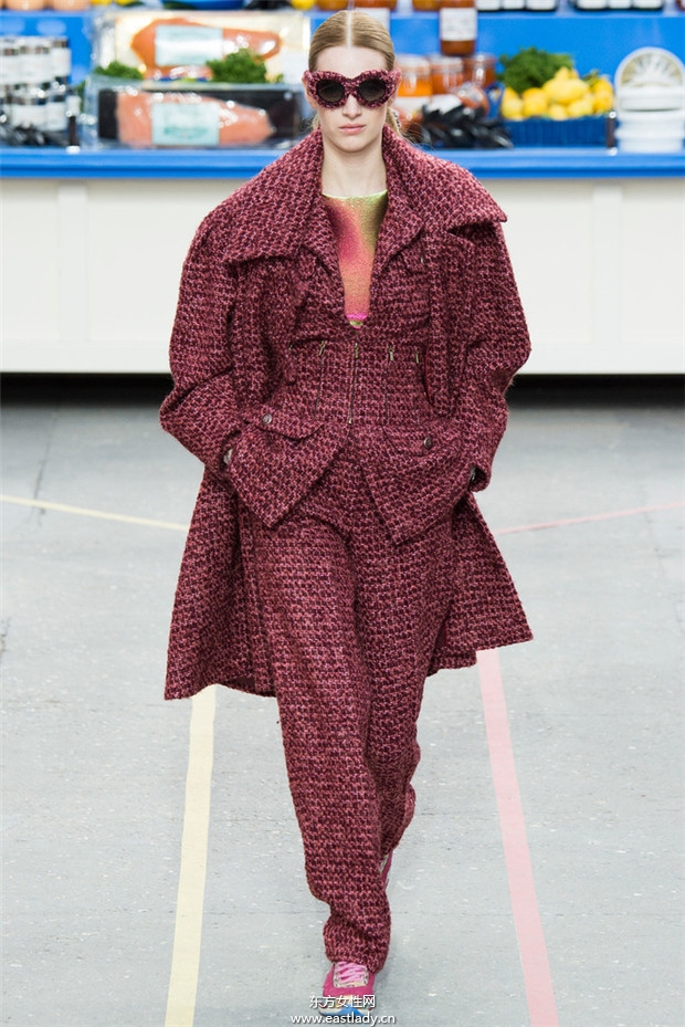 Chanel(香奈儿)巴黎时装周2014秋冬新品发布