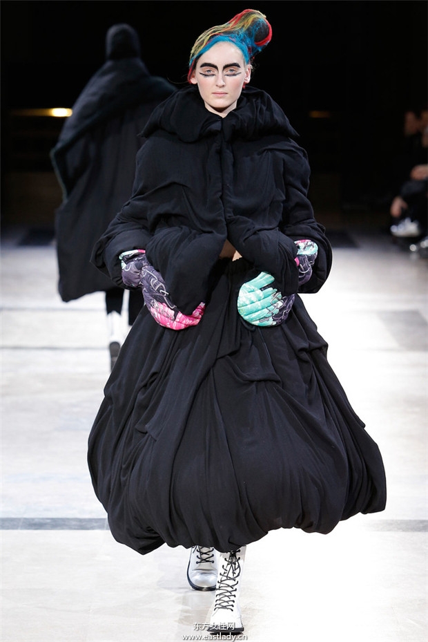 Yohji Yamamoto巴黎时装周2014秋冬新品发布