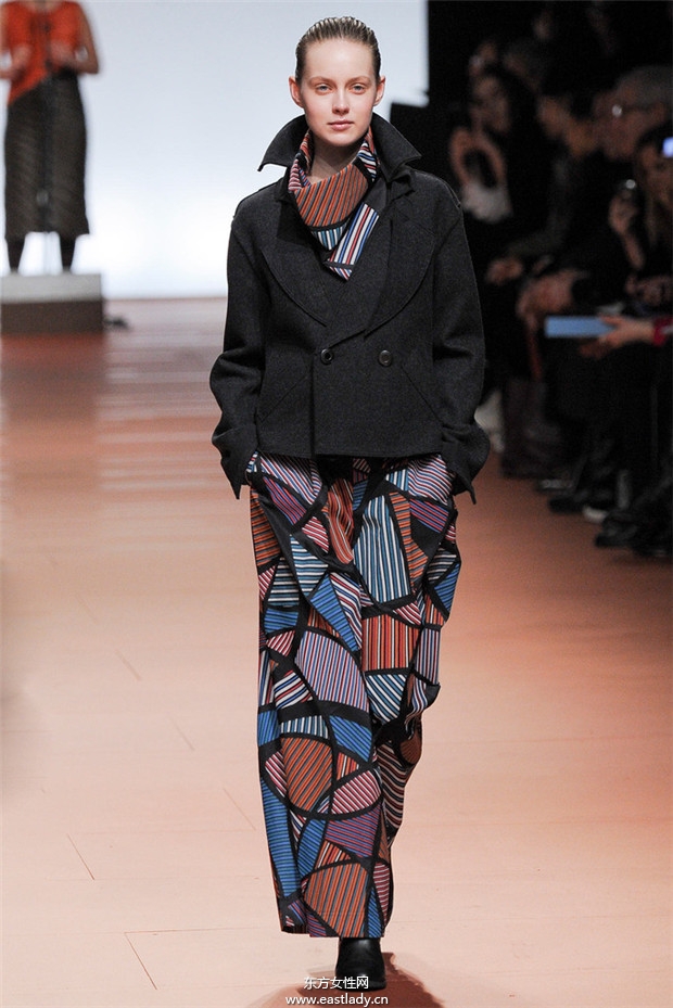 Issey Miyake巴黎时装周2014秋冬新品发布