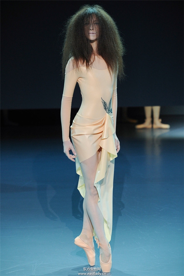 Viktor & Rolf 2014巴黎春夏高级定制时装秀