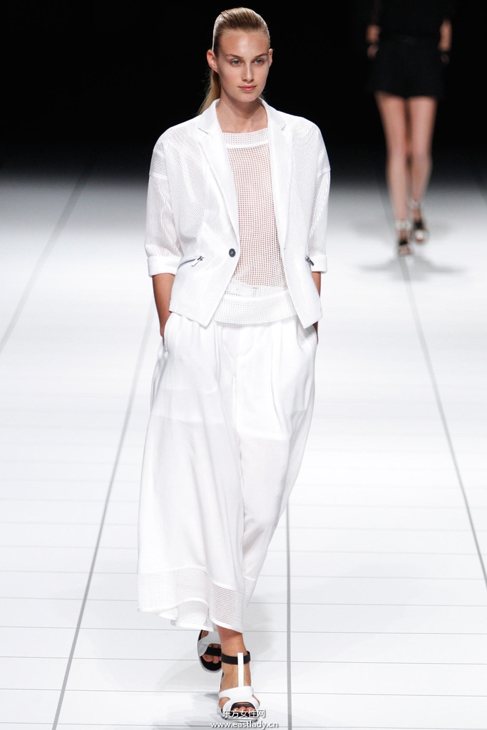 Issey Miyake(三宅一生)2014春夏流行服饰时尚大片