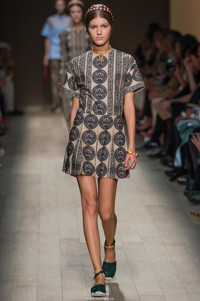 Valentino（华伦天奴）巴黎2014春夏流行服饰时尚大片