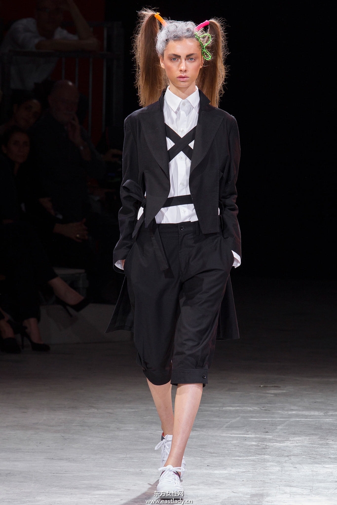 Yohji Yamamoto(山本耀司)2014春夏流行服饰时尚大片