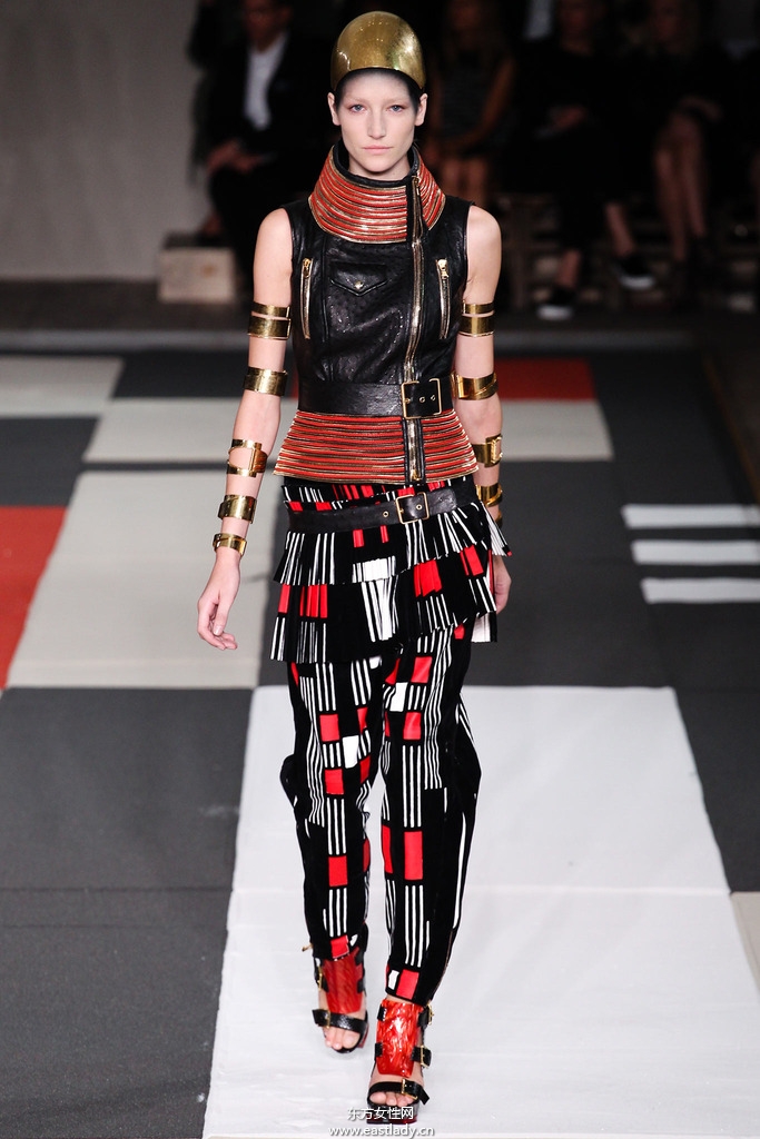 Alexander McQueen 2014春夏流行服饰时尚大片