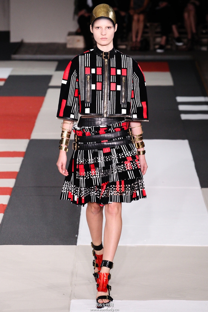 Alexander McQueen 2014春夏流行服饰时尚大片