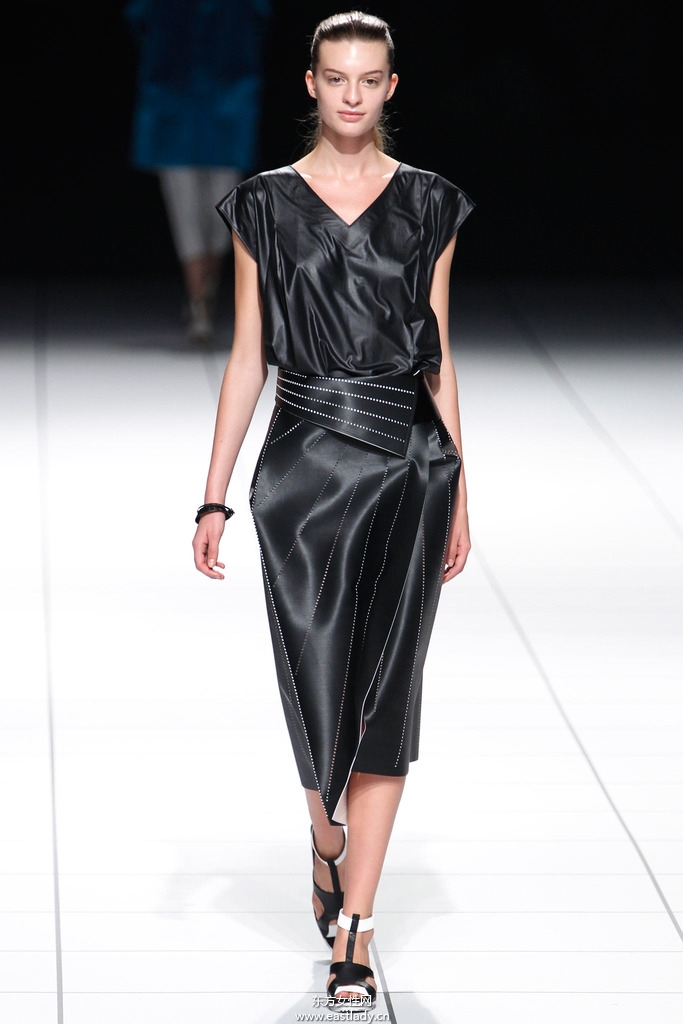 Issey Miyake(三宅一生)2014春夏流行服饰时尚大片