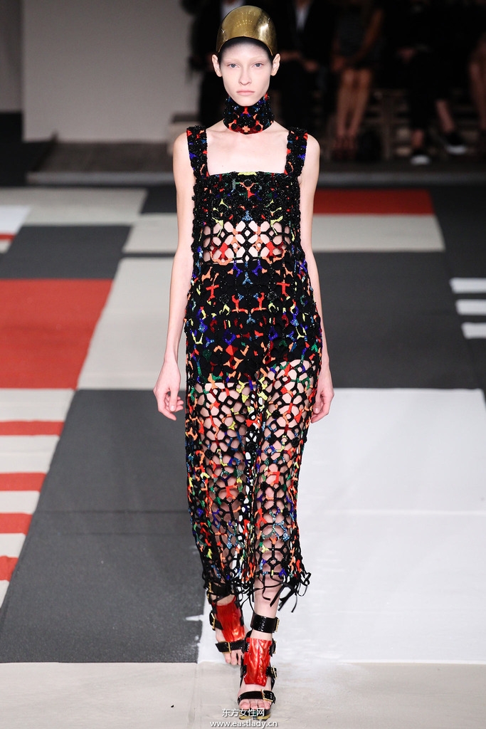 Alexander McQueen 2014春夏流行服饰时尚大片