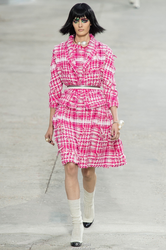 Chanel（香奈儿）巴黎2014春夏流行服饰时尚大片