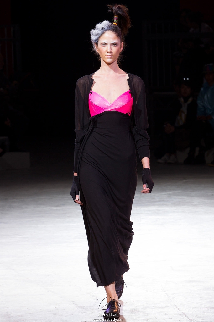 Yohji Yamamoto(山本耀司)2014春夏流行服饰时尚大片