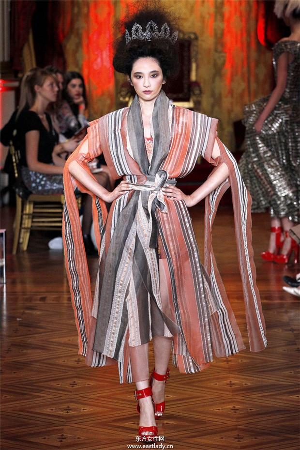 Vivienne Westwood 2013春夏服装时尚大片