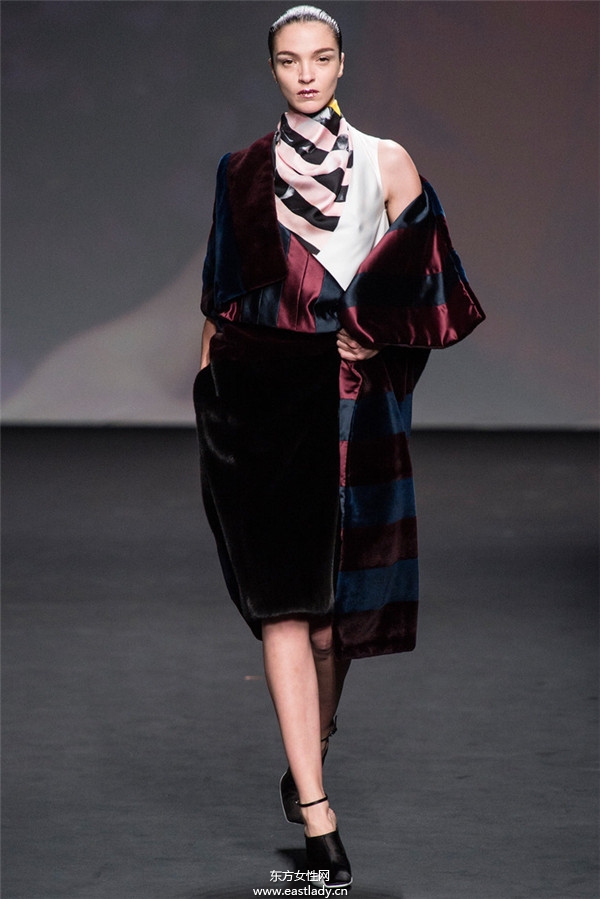 Christian Dior 2013秋冬服装新品发布