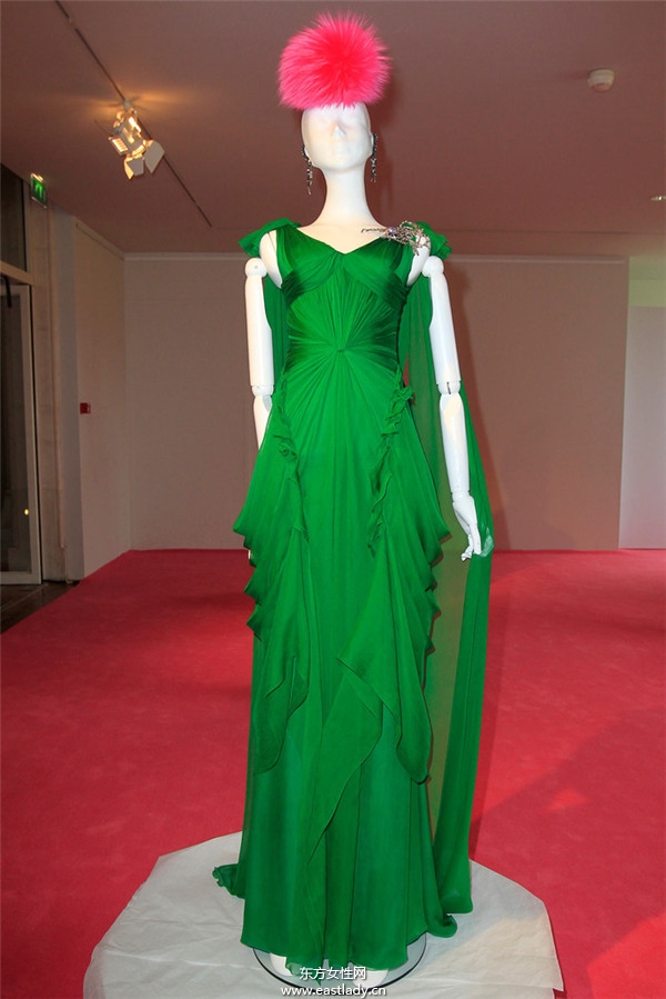 艾尔萨夏帕瑞丽(Elsa Schiaparelli)2013秋冬服装新品发布