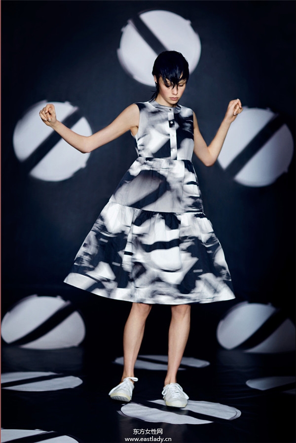 Giles Deacon(贾尔斯·迪肯) 2014服装度假系列鉴赏
