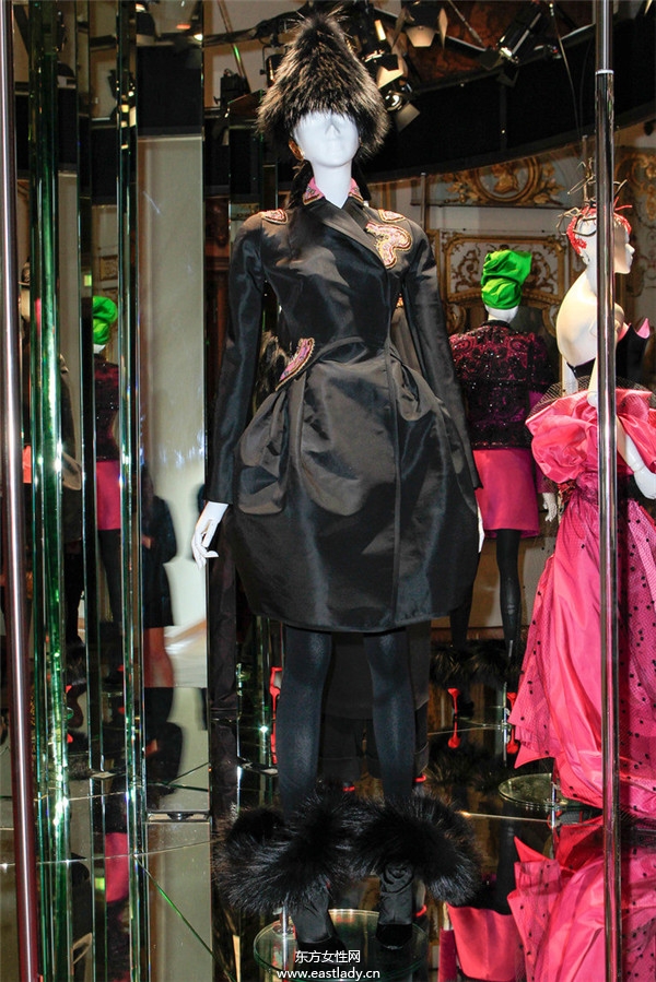 艾尔萨夏帕瑞丽(Elsa Schiaparelli)2013秋冬服装新品发布