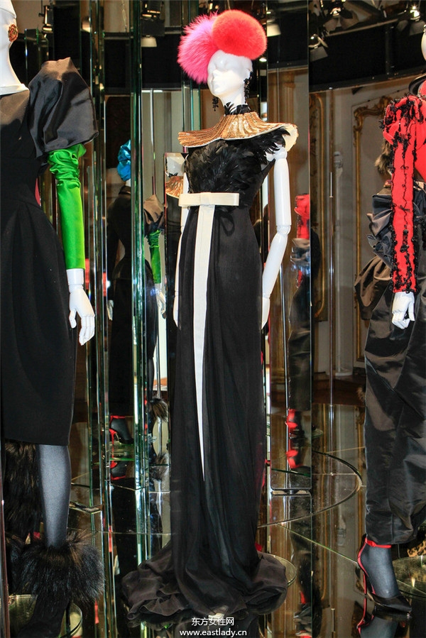 艾尔萨夏帕瑞丽(Elsa Schiaparelli)2013秋冬服装新品发布