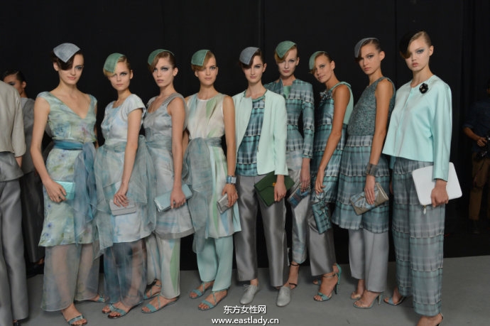 2013春夏服装系列上演各式各样时尚大片