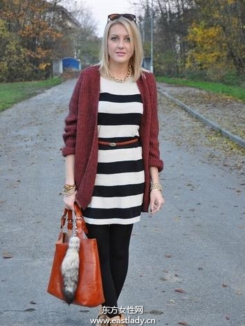 经典款式针织衣穿出休闲味道又不庸俗