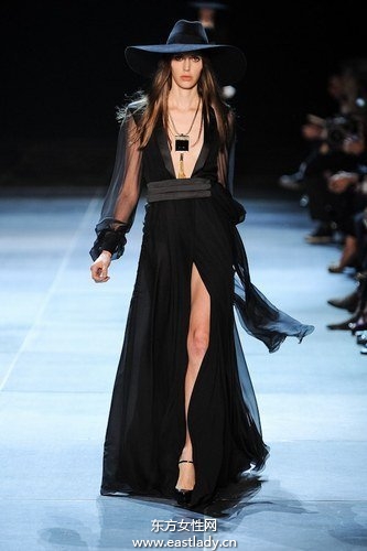 2013春夏服装系列上演各式各样时尚大片