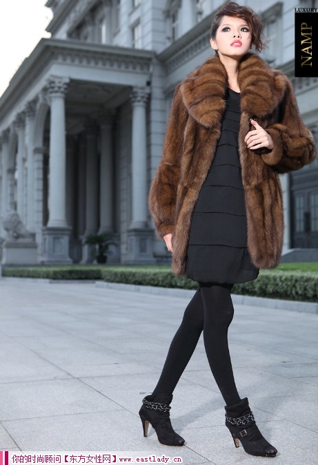 NAMP奈朴2012秋装貂皮大衣 穿出奢华大气的女王范