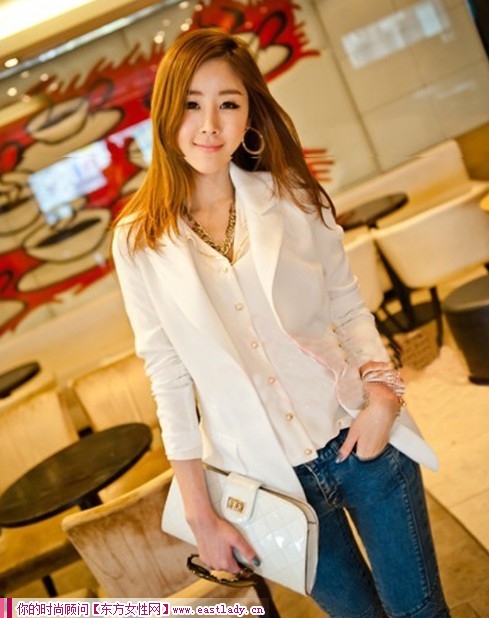 成熟干练的气质感 小西装外套带你进入职场第一步