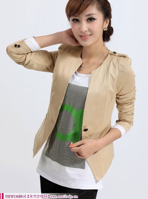 小西服也能穿出温柔恬淡的感觉