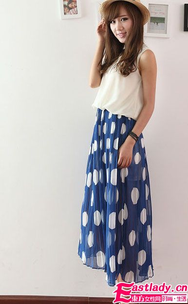 波点背心雪纺连衣裙 俏丽圆点女生最爱