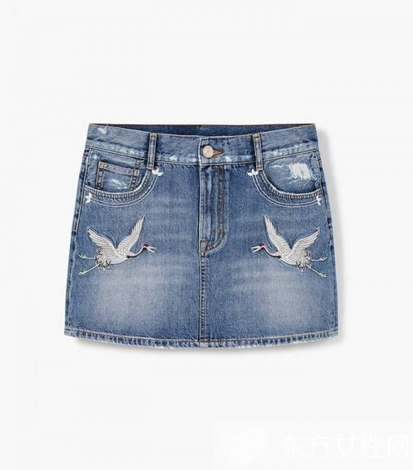 即便不是90后 一样要将90年代风格扮起来