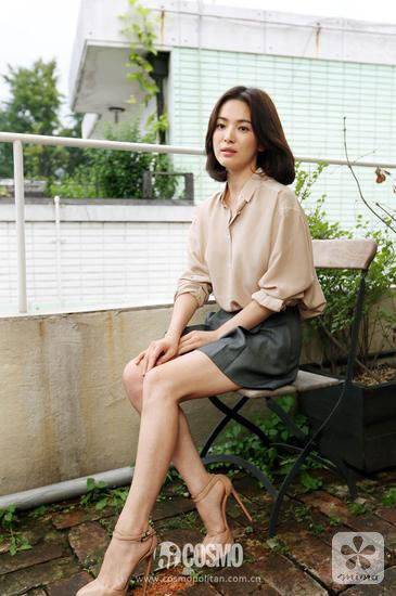 既然美不过宋慧乔 就学她的氧气穿搭法吧