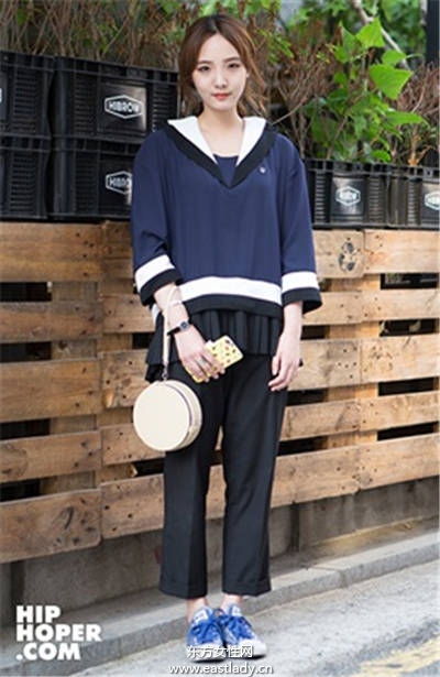 水手服强势回归 韩妞模特儿都这样穿