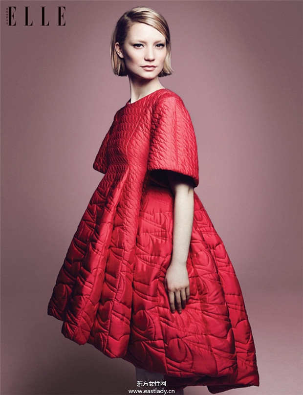Mia Wasikowska《Elle》2014年9月加拿大版