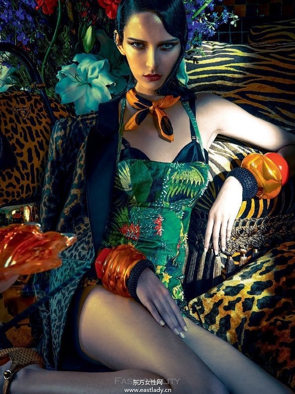 Waleska Gorczevski娇艳服装造型