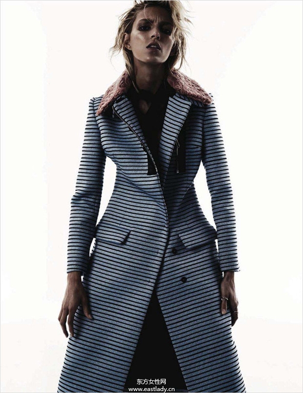 Anja Rubik & Kasia Struss 2013年8月份《Vogue》德国版