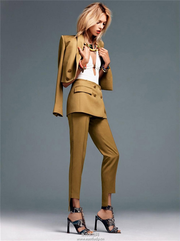 Anja Rubik《Vogue》2014年1月韩国版