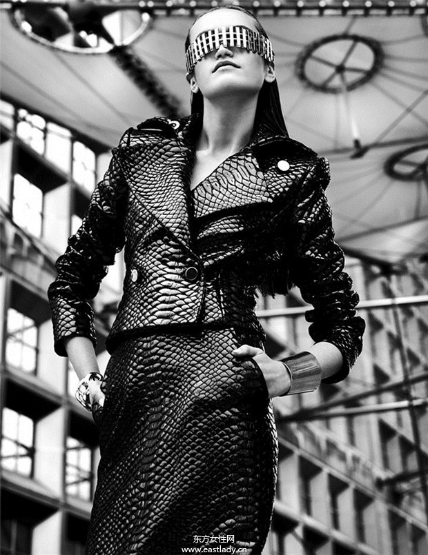 Jayne Baily《Elle》2013年11月塞尔维亚版