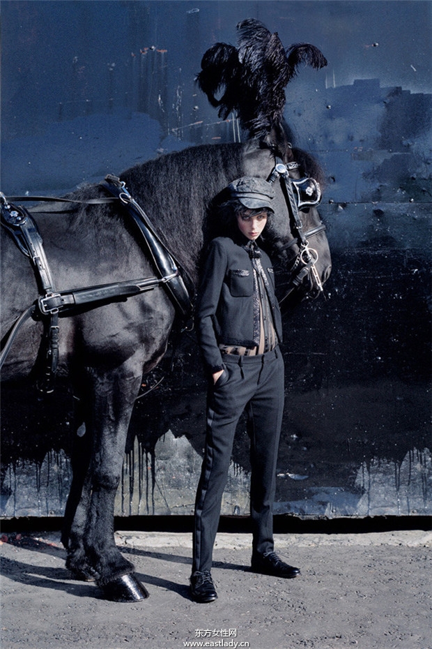 Edie Campbell《Vogue》2013年12月美国版