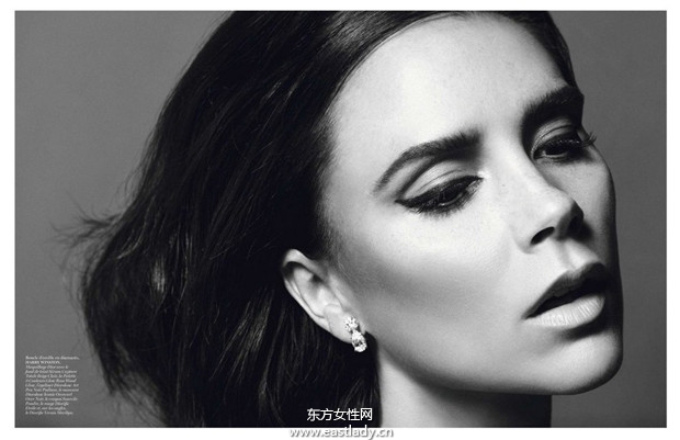 小贝维多利亚登VOGUE演绎浪漫诱惑