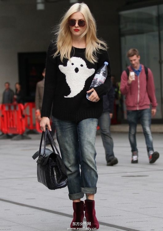 跟明星菲妮科顿学穿衣