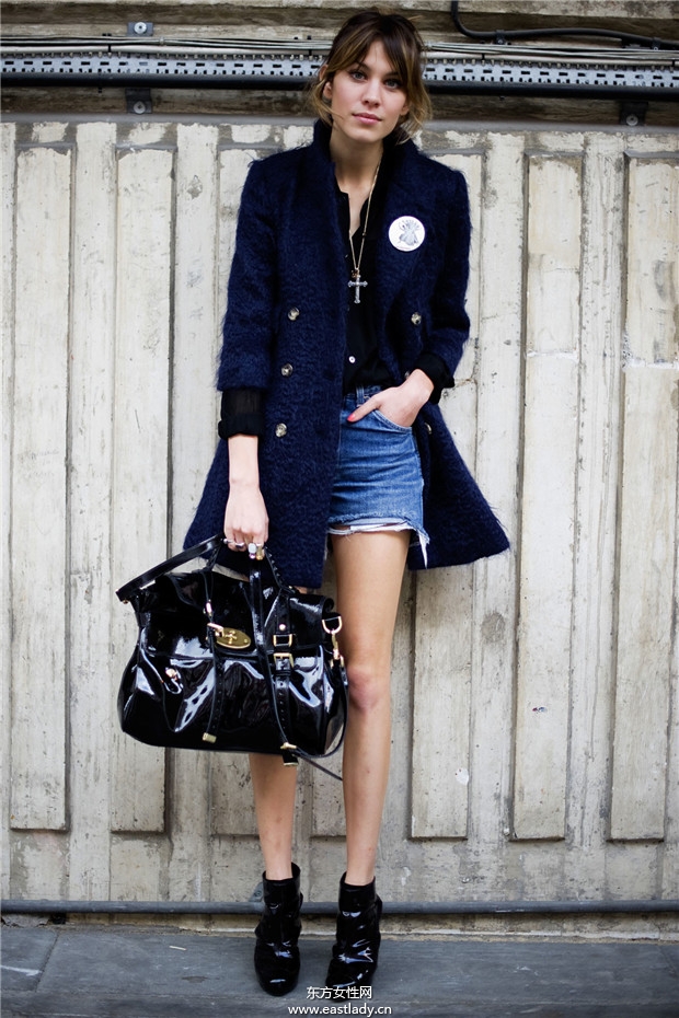 Alexa Chung亮相欧美街头引领时尚