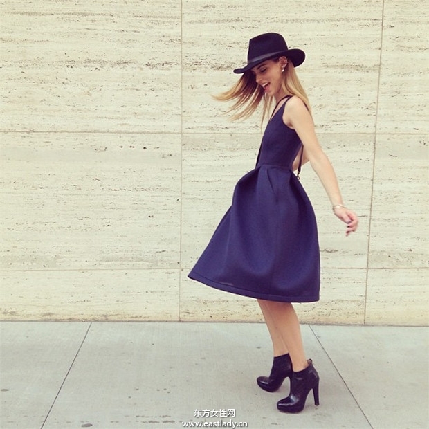 时尚博主Chiara Ferragn纽约时装周穿衣搭配秀