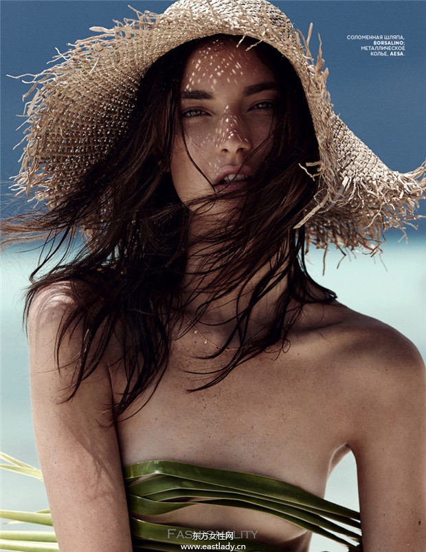 Jacquelyn Jablonski《Vogue》2014年1月俄罗斯版