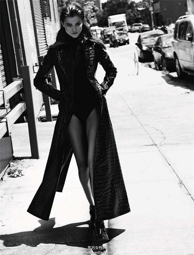 Anja Rubik & Kasia Struss 2013年8月份《Vogue》德国版