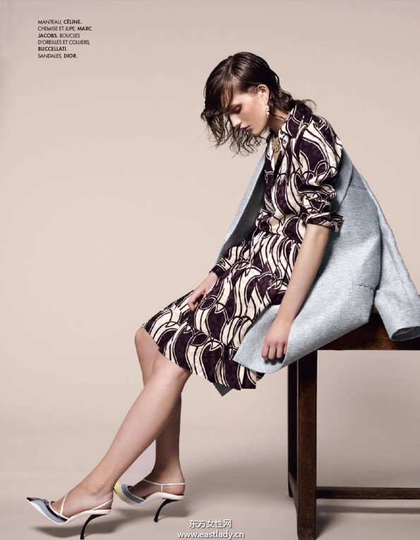 Karolina Waz演绎时尚经典