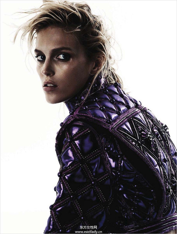 Anja Rubik & Kasia Struss 2013年8月份《Vogue》德国版