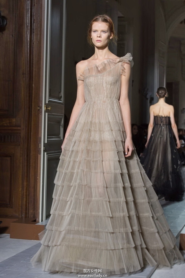Valentino Couture（华伦天奴）2013巴黎春夏时装展