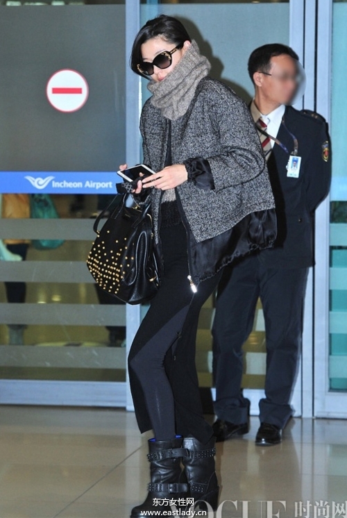 韩国女星全智贤为我们呈现名媛淑女的视觉享受